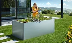 Stilvolles & modernes Hochbeet aus Metall