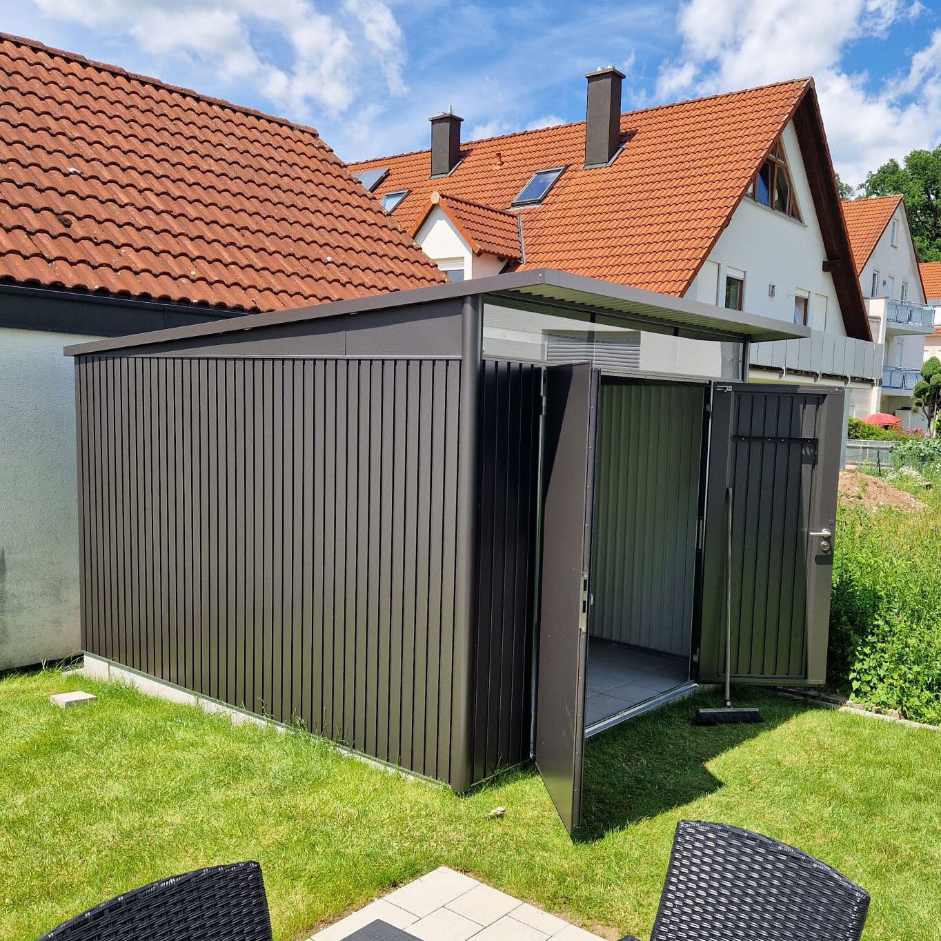 Gerätehaus aus Metall mit Pultdach - Biohort - Biohort Deutschland