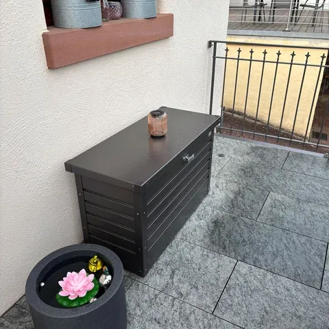 Kundenfoto Freizeitbox in der Farbe dunkelgrau