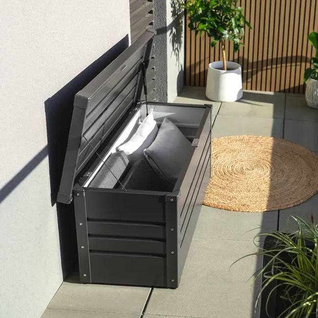 Outdoor Sitzbox | Sitztruhe mit Stauraum für Balkon & Garten